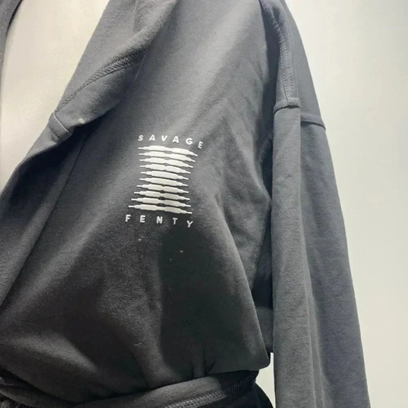 Savage X Fenty Bath Robe Forever Savage Showgirl Short Hooded Belted Gray XS S - Picture 9 of 13
